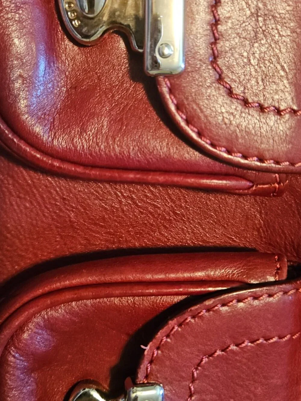Authentic Marc Jacobs Italy leather handbag Garnet Burgundy Maroon Merlot Wine
